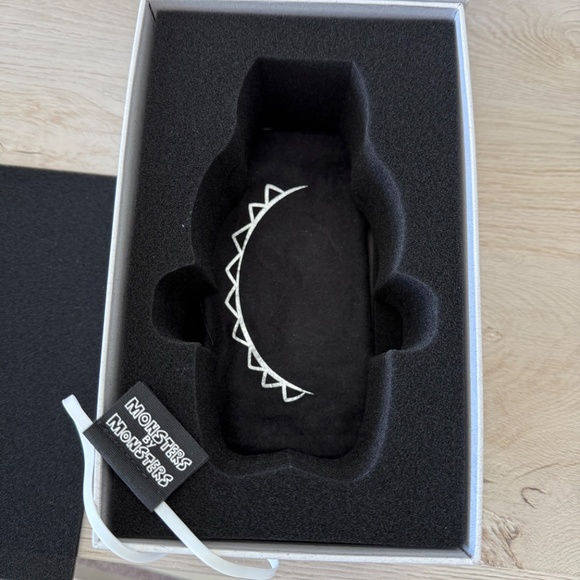 Pop Mart Labubu The Monsters 10th Anniversary plush pendant - Picture 4 of 7